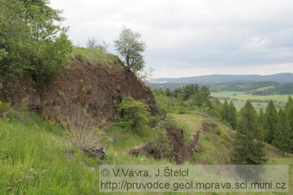 Uhlířský vrch: profil vulkanoklastickými sedimenty
